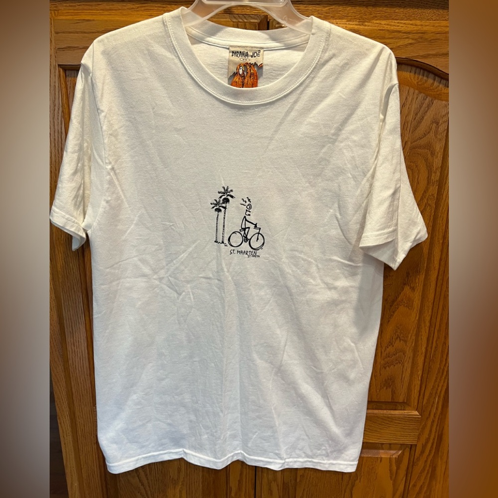 PIRANA JOE SHIRT SIZE MEDIUM